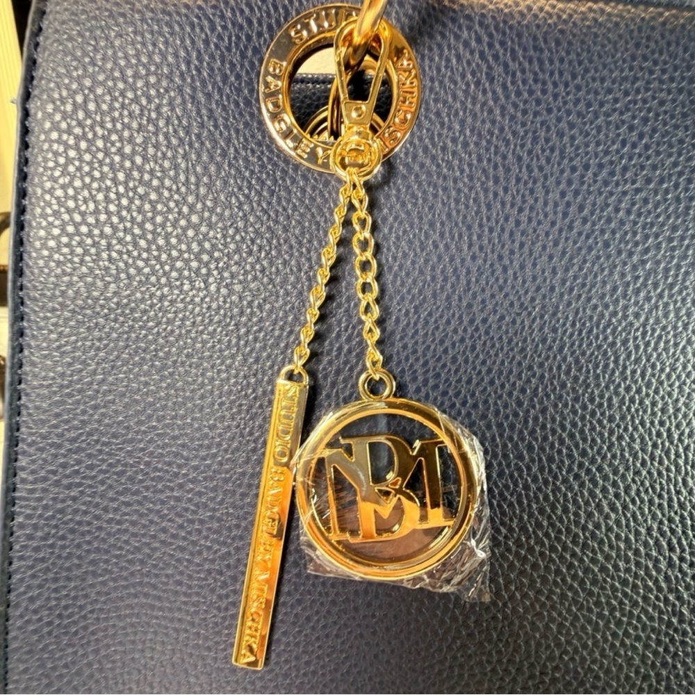 Bagley Mischka Elegant Navy Blue Handbag/Crossbody NWT. - Picture 6 of 7